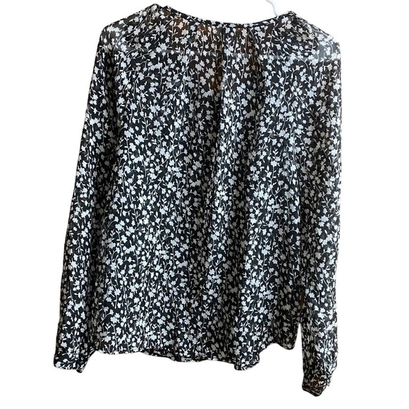 Old Navy Black and White Floral Sheer Flowy Long Sleeve Button Top Size Medium - Picture 2 of 5